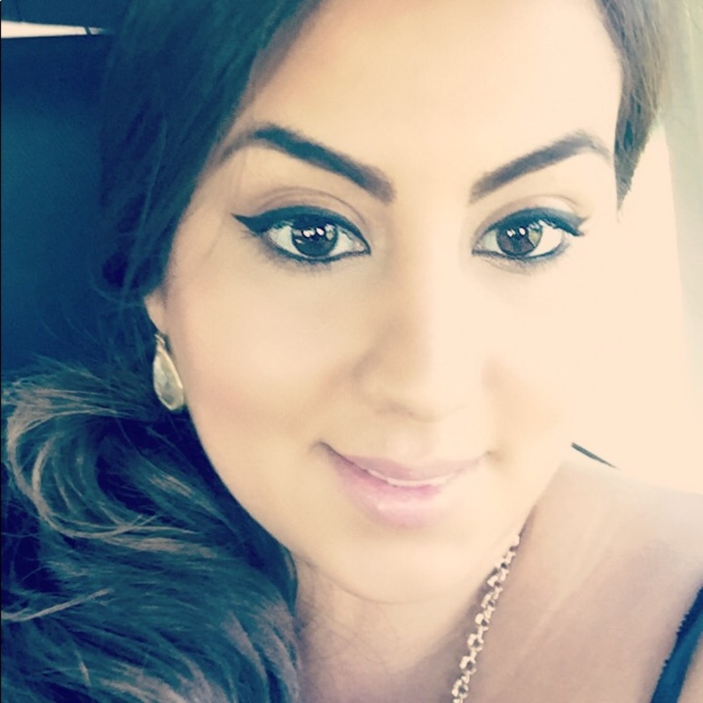 Meet your Posher, Nancy